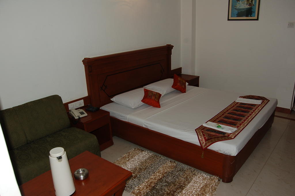 Hotel Kanishka Phg 벵갈루루 객실 사진